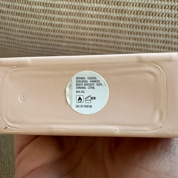 Gucci Bloom Eau de Parfum - Picture 2 of 2